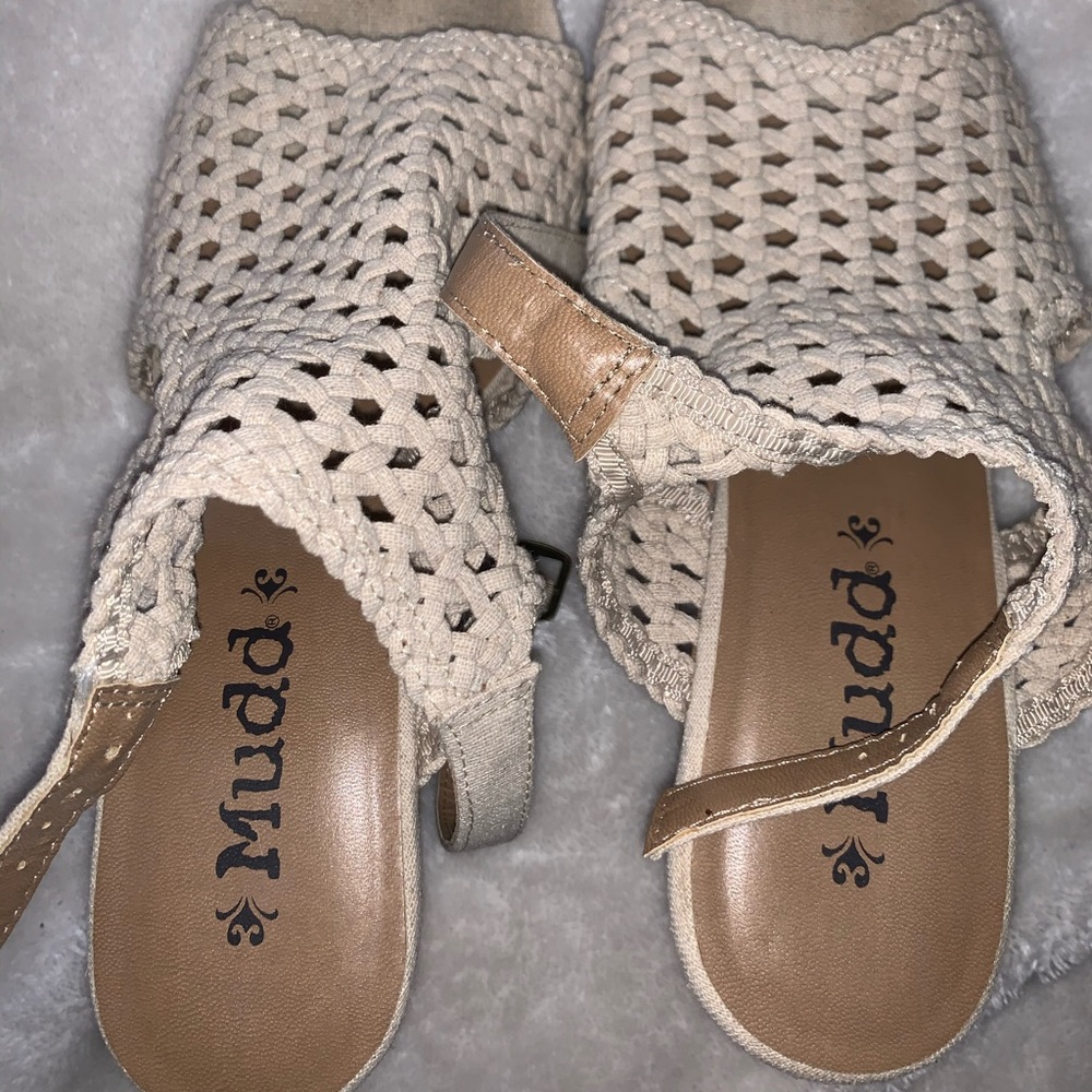 Beautiful Cream Wedges!